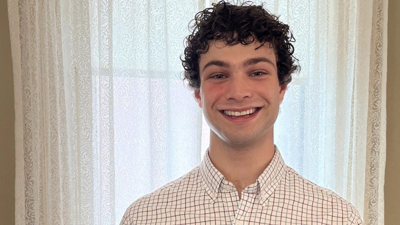 a head and sholders photo of Chase