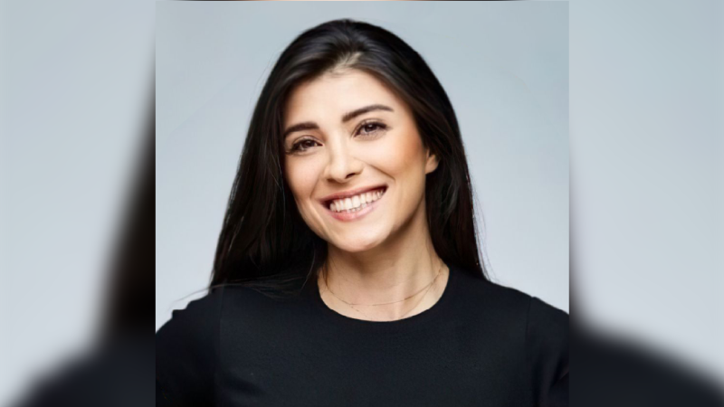 Headshot of Vafa Karamova