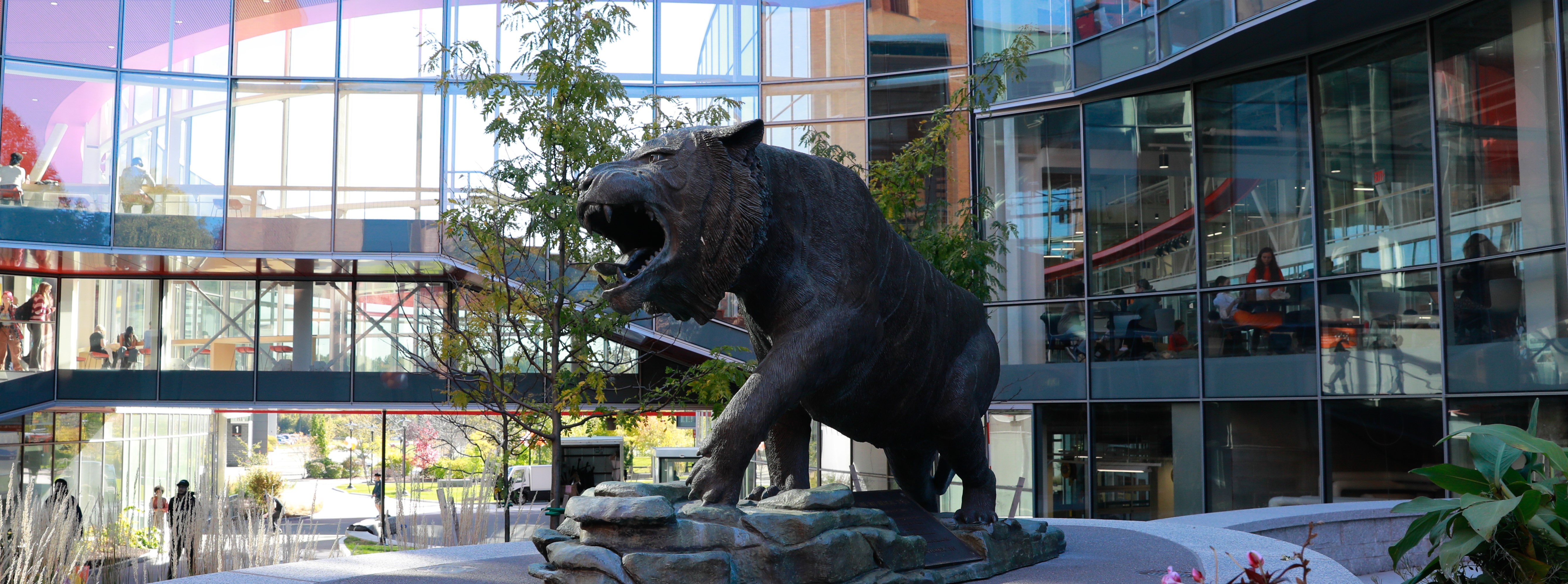 Tiger statue at the SHED