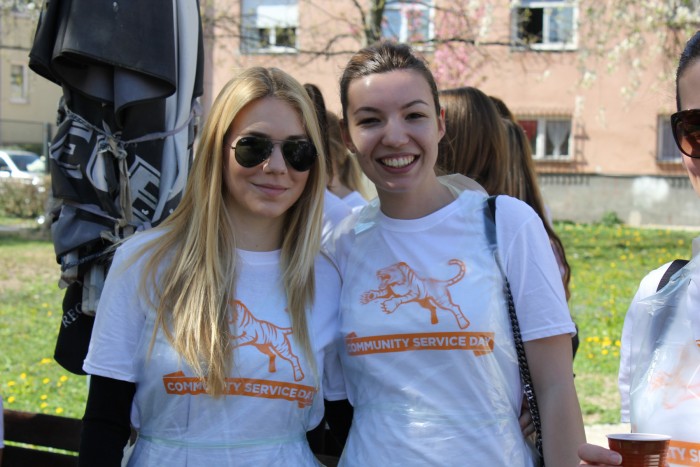 Maja Lovrić and Adriana Markota won the third place in a student paper contest at Institute for Philosophy