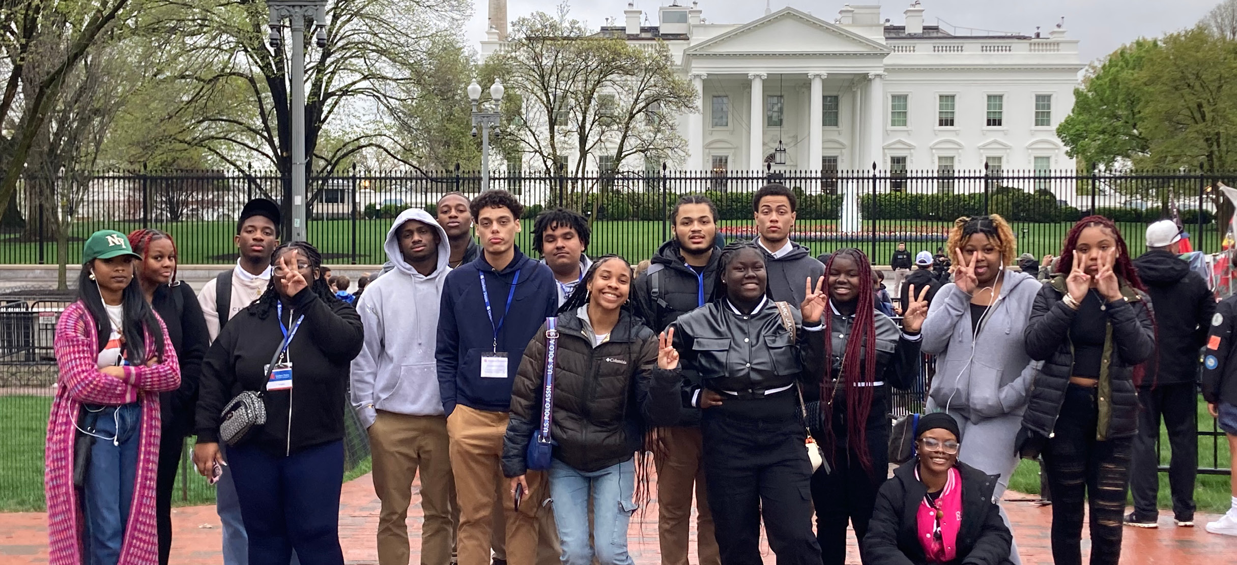 group of students in front of White House