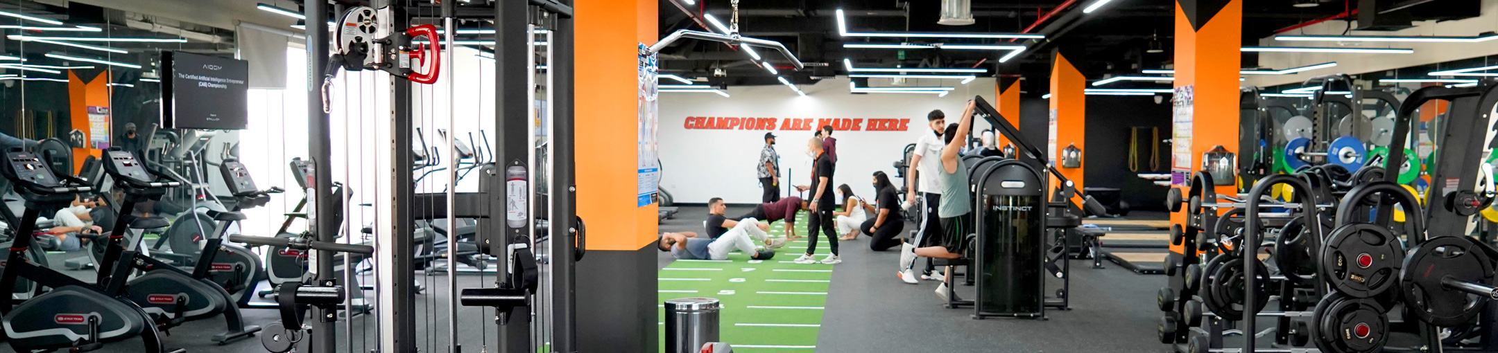 RIT Dubai Gym with Students