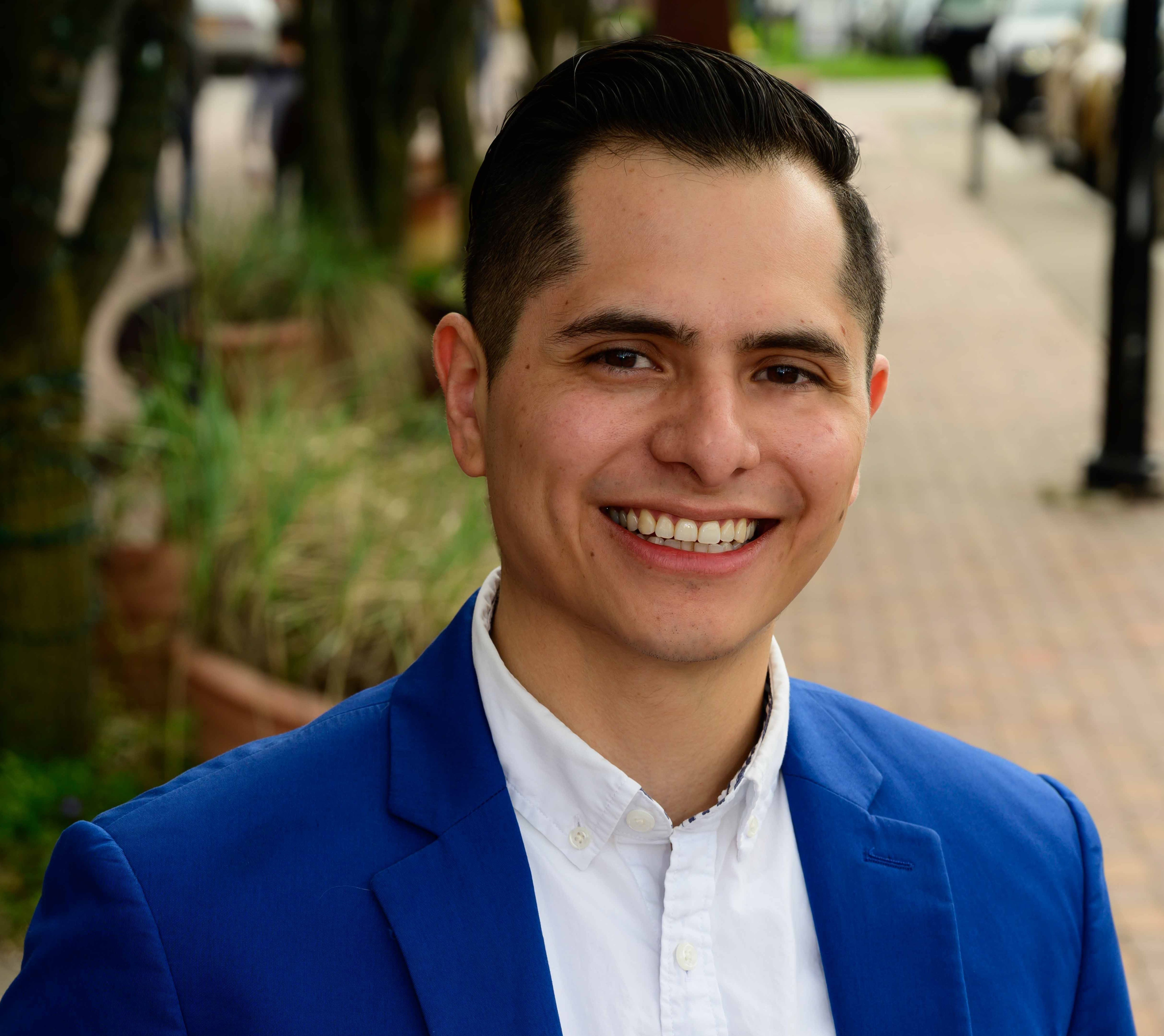 Headshot of Victor Sanchez