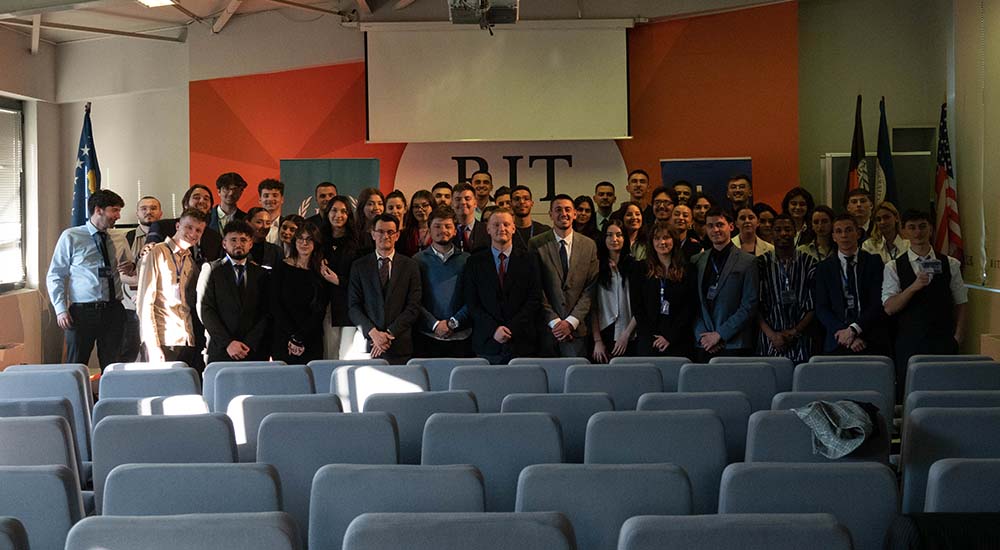 picture of MUN Kosovo students 2024