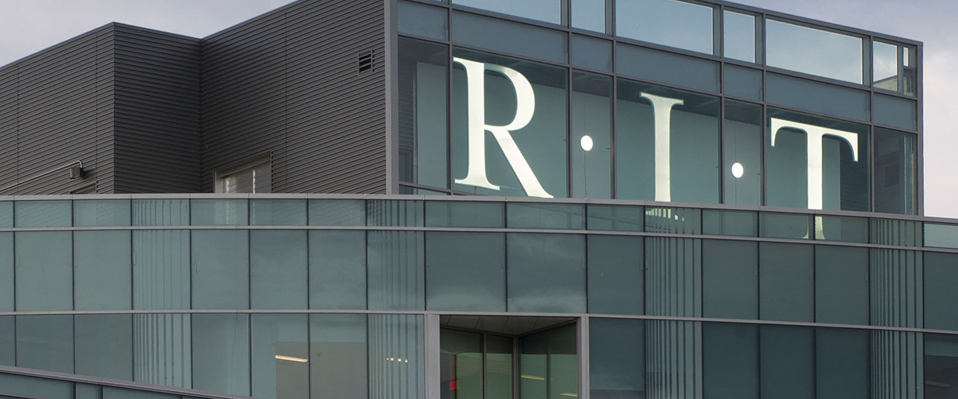 RIT logo on Institute Hall