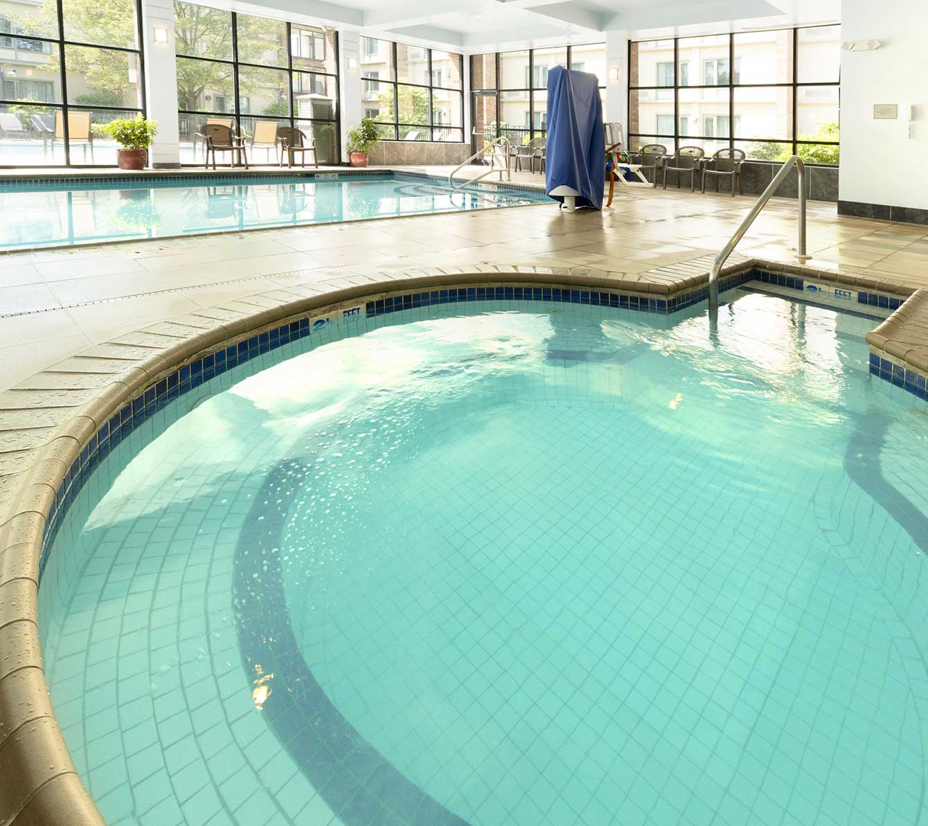 Indoor whirlpool with bubbles coming up