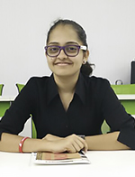 headshot of Anjali Jogeshwar