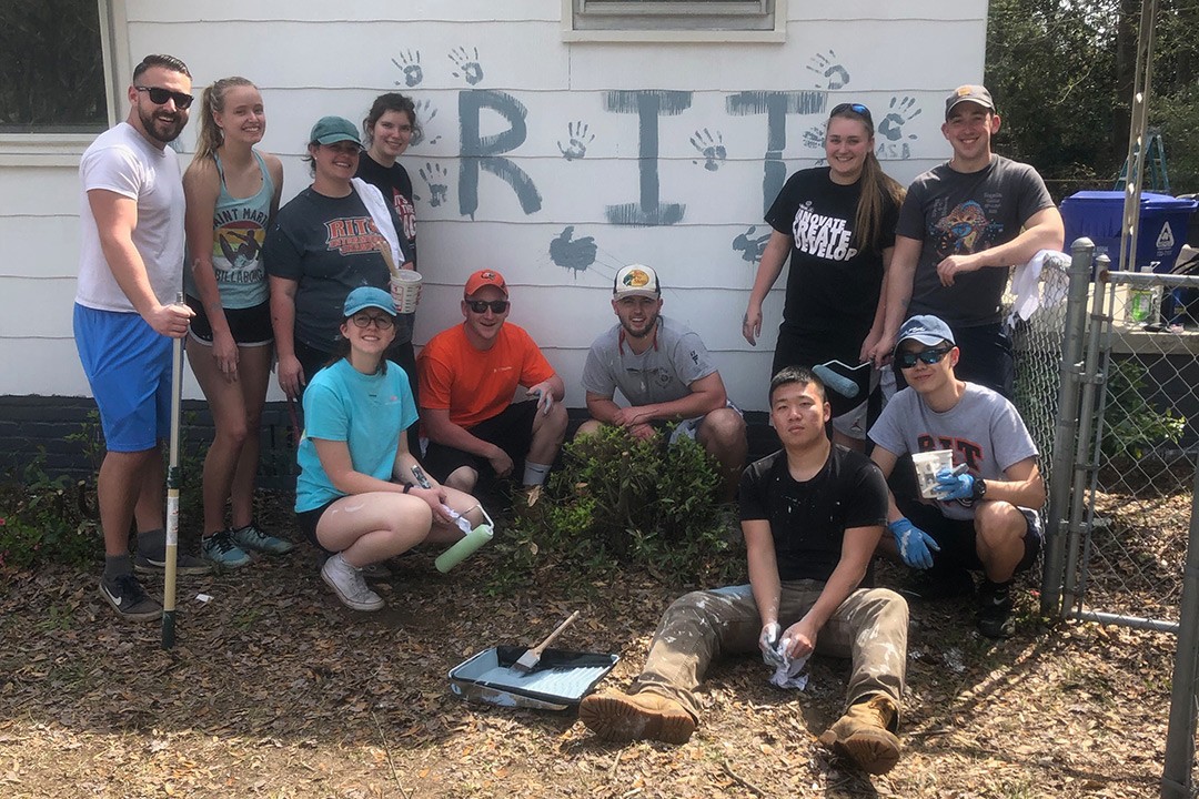 RIT students spend Alternative Spring Break helping communities in need